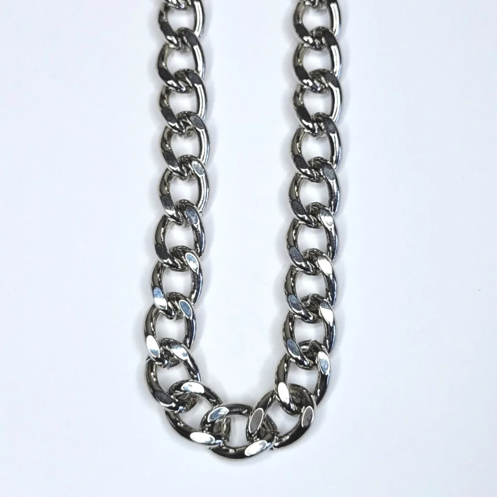 NINE WEST Chain Link Silver Color Necklace Lobster Clasp - Picture 4 of 8